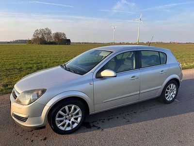 Gebraucht Opel Astra 90 PS (66 kW) 2004 Silber Limousine