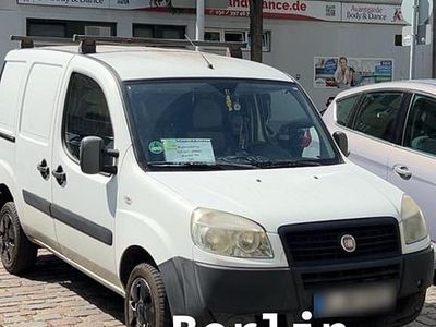 Weiß Gebraucht 2009 Fiat Doblò Van / Kleinbus | 2.200 €