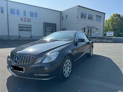 Mercedes E200