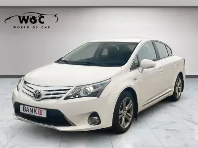Gebraucht Toyota Avensis Executive 177 PS (130 kW) 2012 Weiß Limousine