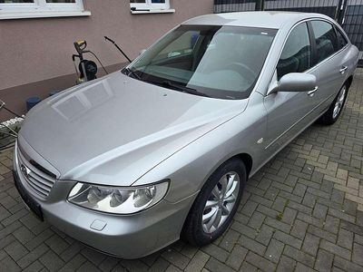 Usata Hyundai Grandeur 235 CV (172 kW) 2010 Argento Berlina