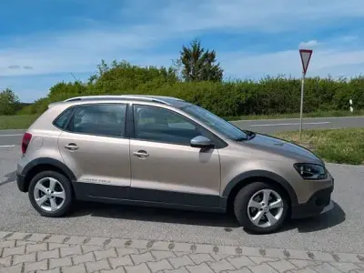 Gebraucht VW Polo Cross 110 PS (80 kW) 2014 Beige Kleinwagen
