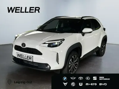 Neu Toyota Yaris Cross 131 PS (96 kW) 2026 Super white 2 SUV