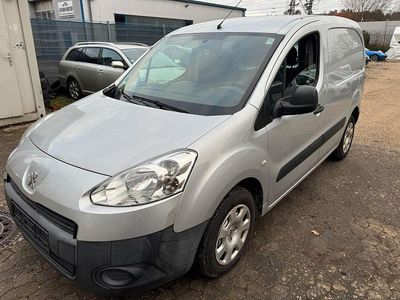 Gebraucht Peugeot Partner 90 PS (66 kW) 2015 Silber Van / Kleinbus