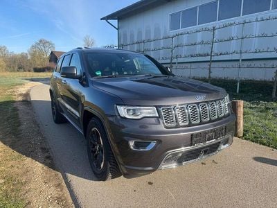 Gebraucht Jeep Grand Cherokee Overland 250 PS (183 kW) 2019 Grau SUV