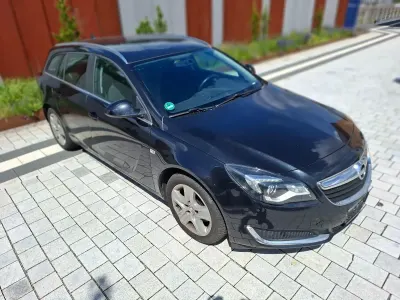 Gebraucht Opel Insignia 140 PS (102 kW) 2015 Schwarz Kombi