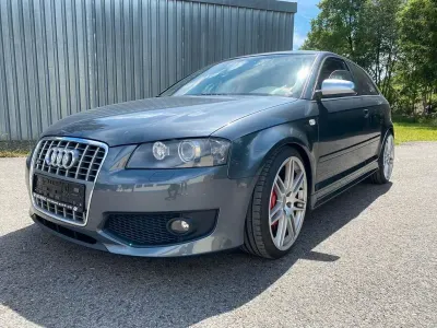 Gebraucht Audi S3 Sport 265 PS (194 kW) 2007 Grau Kleinwagen
