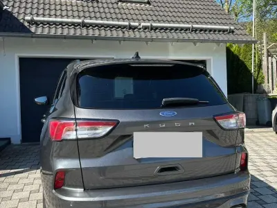 Używany Ford Kuga ST-Line 150 KM (110 kW) 2022 Szary SUV