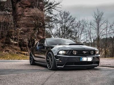 Schwarz Gebraucht 2010 Ford Mustang Coupé | 18.700 €
