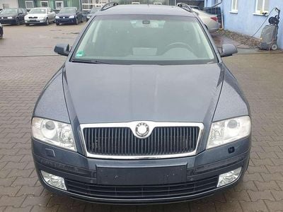 Anthracitegrau metallic Gebraucht 2007 Skoda Octavia Elegance Kombi | 1.900 € (Fairer Preis)