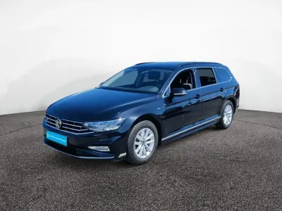 Gebraucht VW Passat Business 150 PS (110 kW) 2023 Deep black perleffekt Kombi