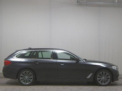 Gebraucht BMW 520 Sport Line 190 PS (139 kW) 2020 Grau Kombi