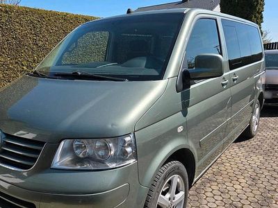 Second-hand VW T5 174 CP (127 kW) 2007 Verde Van