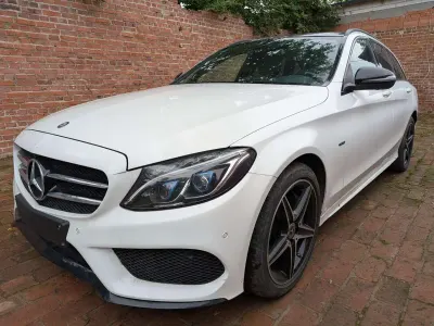 Gebraucht Mercedes C350e 211 PS (155 kW) 2017 Polarweiss  unilack Kombi