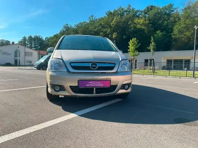 Gebraucht Opel Meriva 105 PS (77 kW) 2008 Gold Van / Kleinbus
