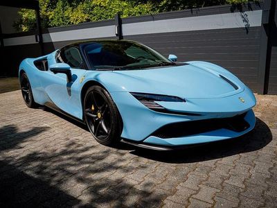 Gebraucht Ferrari SF90 780 PS (573 kW) 2023 Blau Cabrio