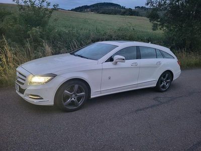 Mercedes CLS350 Shooting Brake