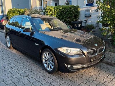 BMW 523