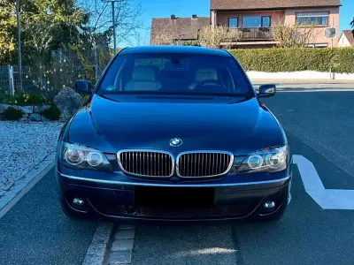 Gebraucht BMW 760 445 PS (327 kW) 2007 Blau Limousine