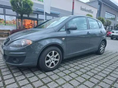 Gebraucht Seat Altea Stylance 125 PS (91 kW) 2010 Grau Limousine