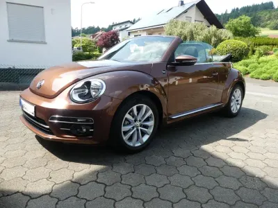 Gebraucht VW Beetle Sound 105 PS (77 kW) 2017 Braun Kleinwagen
