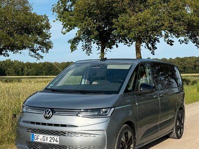 Usado VW Multivan Style 150 HP (110 kW) 2024 Prateado Monovolume