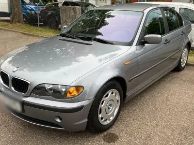 Gebraucht BMW 318 109 PS (80 kW) 2004 Grau Limousine