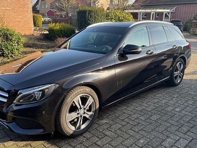 Gebraucht Mercedes 200 136 PS (100 kW) 2015 Schwarz Kombi