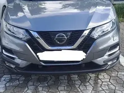 Gebraucht Nissan Qashqai N-Connecta 131 PS (96 kW) 2018 Grau SUV