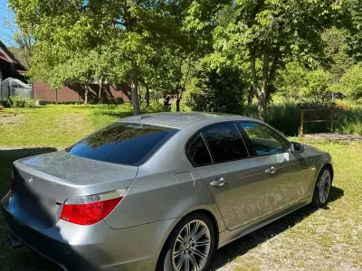 Gebraucht BMW 530 M Sport 258 PS (189 kW) 2005 Silber Limousine