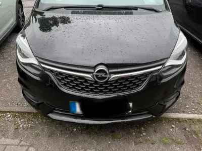 Gebraucht Opel Zafira 140 PS (102 kW) 2018 Schwarz Van / Kleinbus