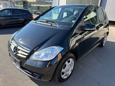 Gebraucht Mercedes A160 Classic 95 PS (69 kW) 2011 Schwarz Limousine