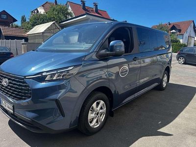 Gebraucht Ford Tourneo Trend 136 PS (100 kW) 2024 Chromablau metallic Van / Kleinbus
