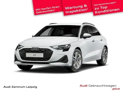 Gebraucht Audi A3 Sportback e-tron Ambiente 204 PS (150 kW) 2025 Gletscherweiß metallic Kleinwagen