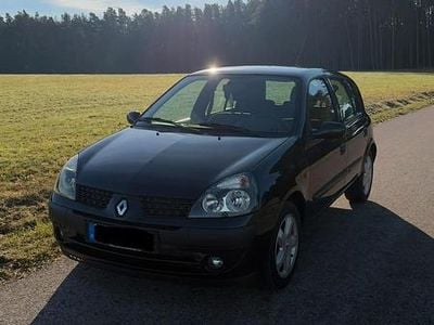 Gebraucht Renault Clio II 75 PS (55 kW) 2003 Schwarz Kleinwagen