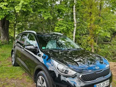 Używany Kia Niro Edition 7 141 KM (103 kW) 2018 Czarny SUV
