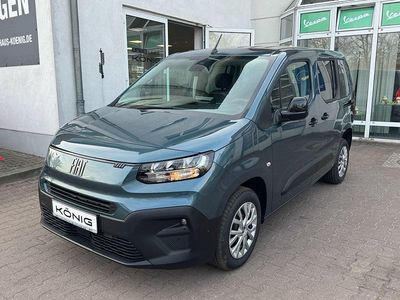 Neu Fiat Doblò 102 PS (75 kW) 2026 Blau Van / Kleinbus