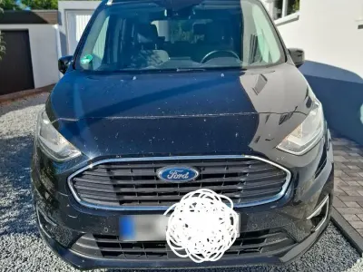 Gebraucht Ford Tourneo Connect Titanium 120 PS (88 kW) 2018 Schwarz Van / Kleinbus