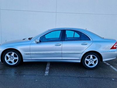 Usata Mercedes C200 163 CV (119 kW) 2005 Argento Berlina