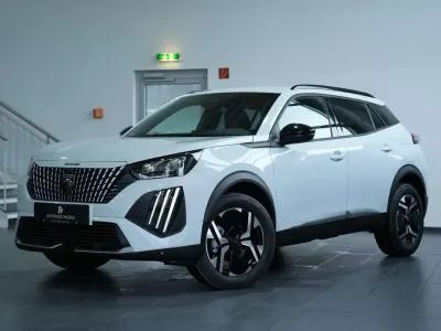 Neu Peugeot 2008 Allure 131 PS (96 kW) 2025 Weiss/typ aussenverkleidung l SUV