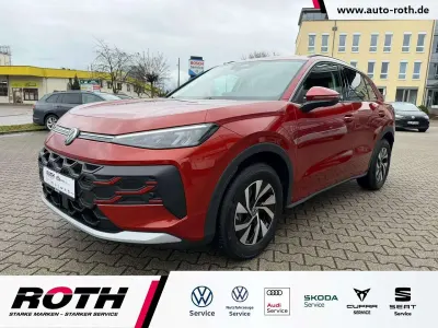 Nuova VW T-Roc Life 116 CV (85 kW) 2025 Rosso SUV
