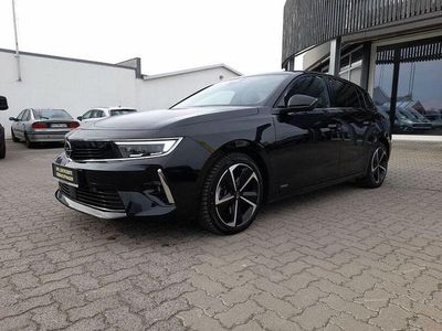 Second-hand Opel Astra Ultimate 181 CP (133 kW) 2022 Negru Berlinǎ