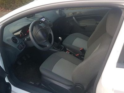 gebraucht Ford Fiesta 1,2 Benzin Bj 2011 sehr gute zustand