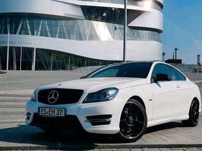 Gebraucht Mercedes C250 AMG 204 PS (150 kW) 2015 Weiß Coupé