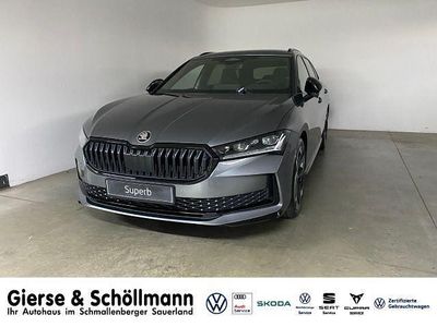 Neu Skoda Superb SportLine 150 PS (110 kW) 2025 Grau Kombi