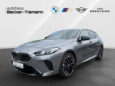 Gebraucht BMW M135 M Sport 300 PS (220 kW) 2025 Skyscraper grau Kleinwagen