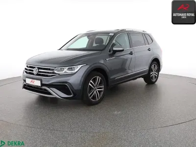 Gebraucht VW Tiguan Allspace Elegance 200 PS (147 kW) 2022 Platinum grey SUV