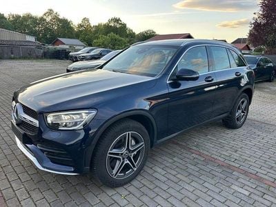 Gebraucht Mercedes GLC300e AMG 194 PS (142 kW) 2021 Cavansitblau SUV