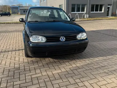 Gebraucht VW Golf IV Highline 101 PS (74 kW) 2002 Blau Limousine
