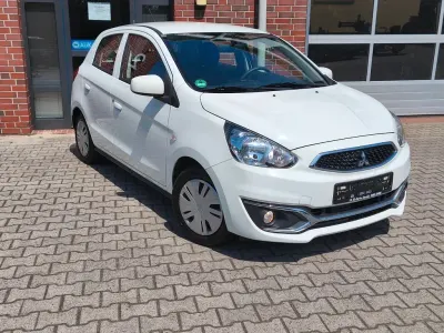 Gebraucht Mitsubishi Space Star Basis 71 PS (52 kW) 2018 Weiß Kleinwagen